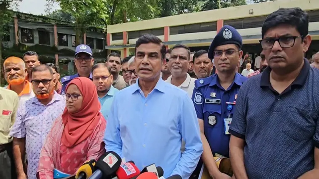 দেশের সারের সংকট নেই, সমস্যা বিতরণে: পানিসম্পদ প্রতিমন্ত্রী