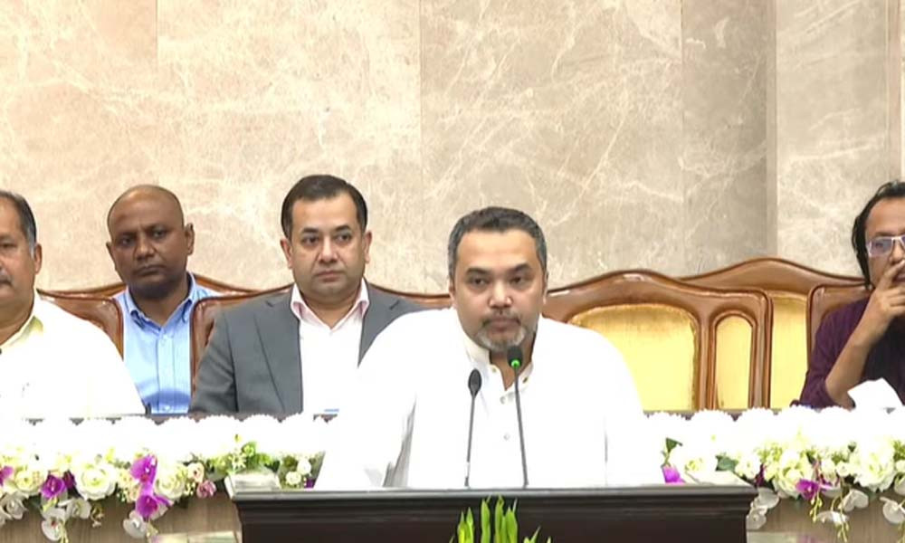 নির্বাচনী প্রতিশ্রুতি বাস্তবায়নে সরকার কাজ করছে : মাহদী আমিন
