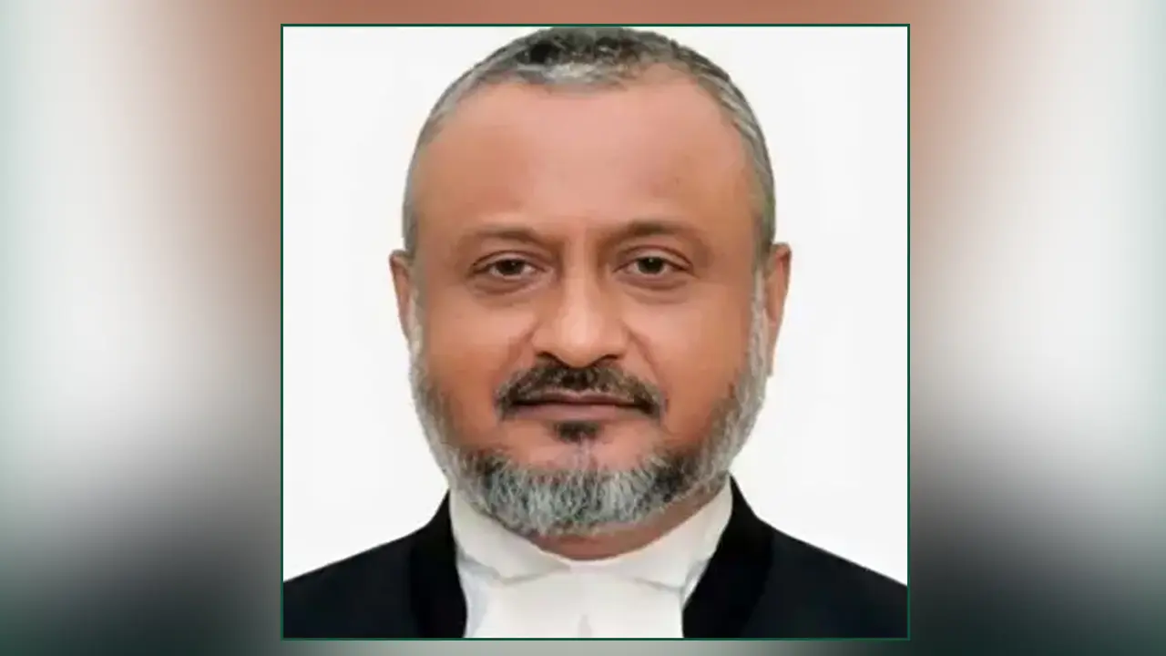 দুদকের নতুন চেয়ারম্যান বিচারপতি আসাদুজ্জামান, প্রজ্ঞাপন জারি