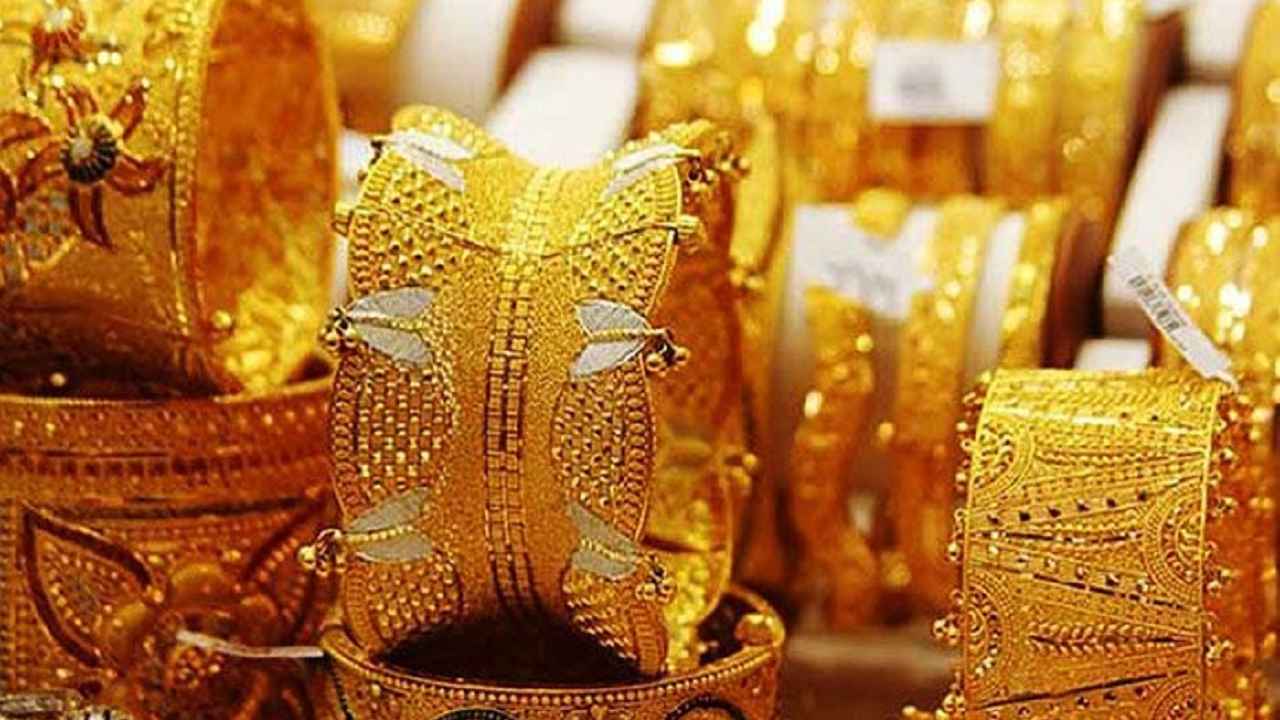সোনার ভরি ছাড়াল ২ লাখ ৪৭ হাজার টাকা
