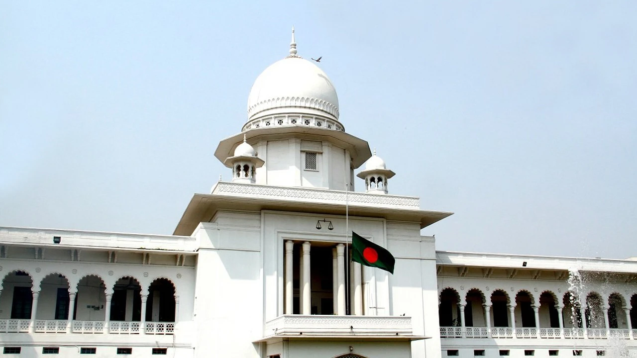 নুসরাত হত্যা মামলা : ‘ঢালাও’ ফাঁসি দেওয়া বিচারকের বিচারিক ক্ষমতা কেড়ে নিলেন হাইকোর্ট