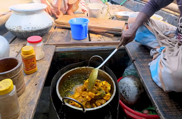 পাঙ্গাশ মাছের ঝোল