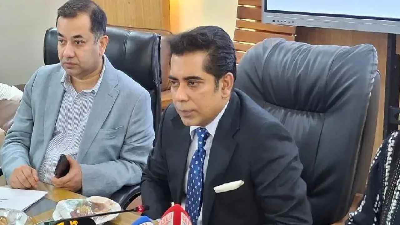 মন্ত্রণালয়ের দায়িত্ব রেগুলেট করব, কন্ট্রোল নয়: তথ্যমন্ত্রী