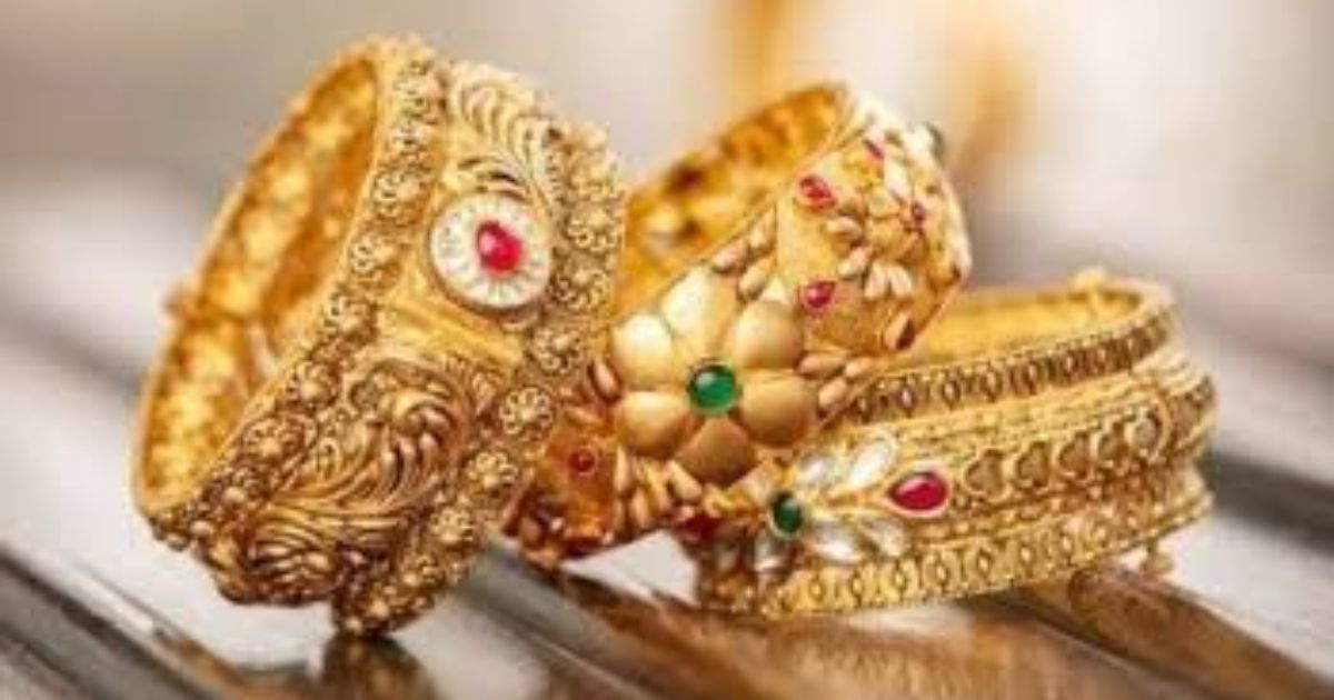 এক ধাক্কায় ভরিতে সোনার দাম বাড়ল ৫৪৮২ টাকা