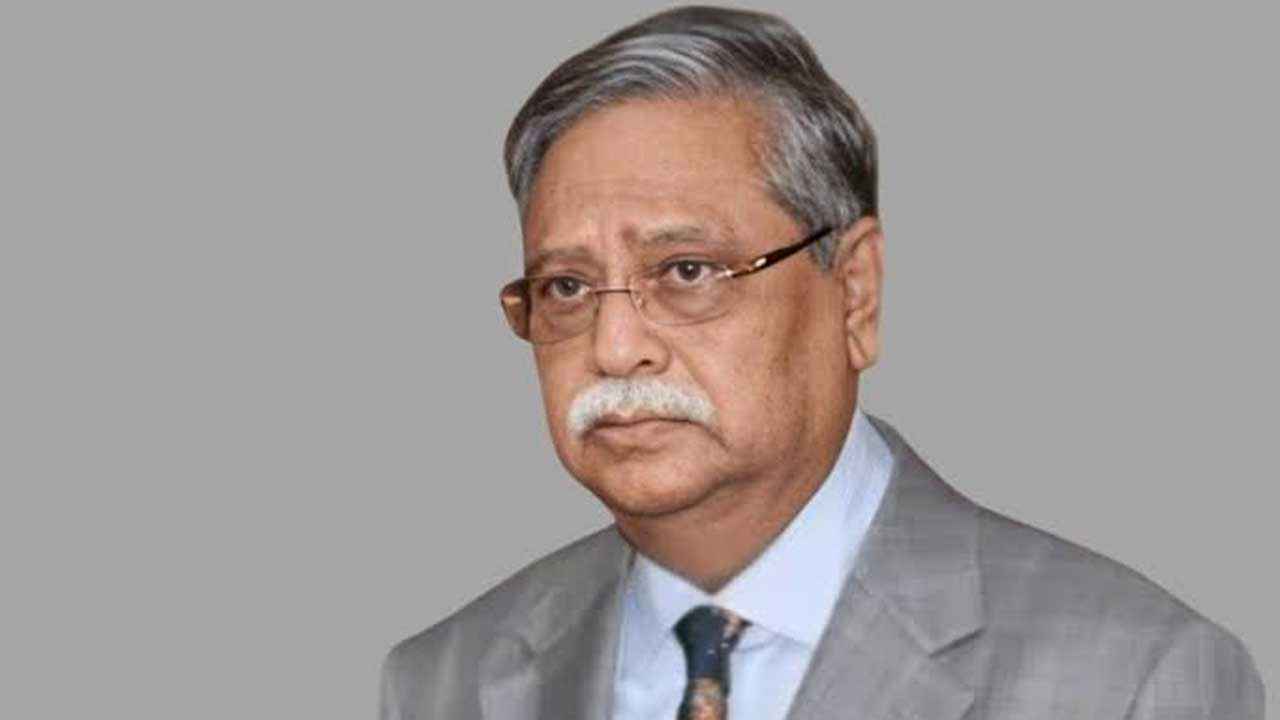 পা অবশ, চলাফেরায় কষ্ট হয় সাবেক রাষ্ট্রপতি চুপ্পুর