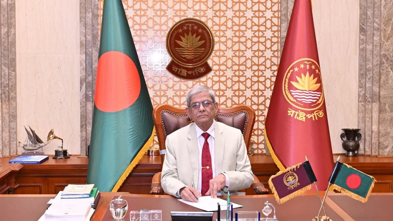 বঙ্গভবনে রাষ্ট্রপতি, দেওয়া হলো গার্ড অব অনার