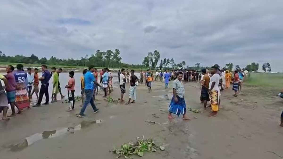 বিকেলে নিখোঁজ, সকালে নদীতে মিলল লাশ