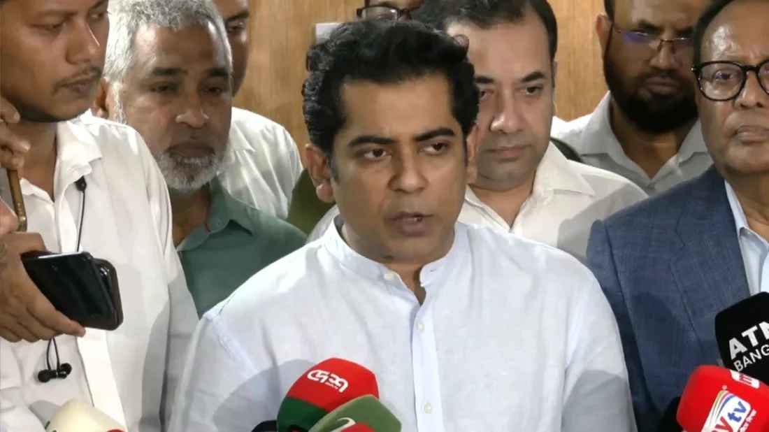 ফেসবুকে গালিগালাজ নিয়ন্ত্রণে আইন করবে সরকার: তথ্যমন্ত্রী