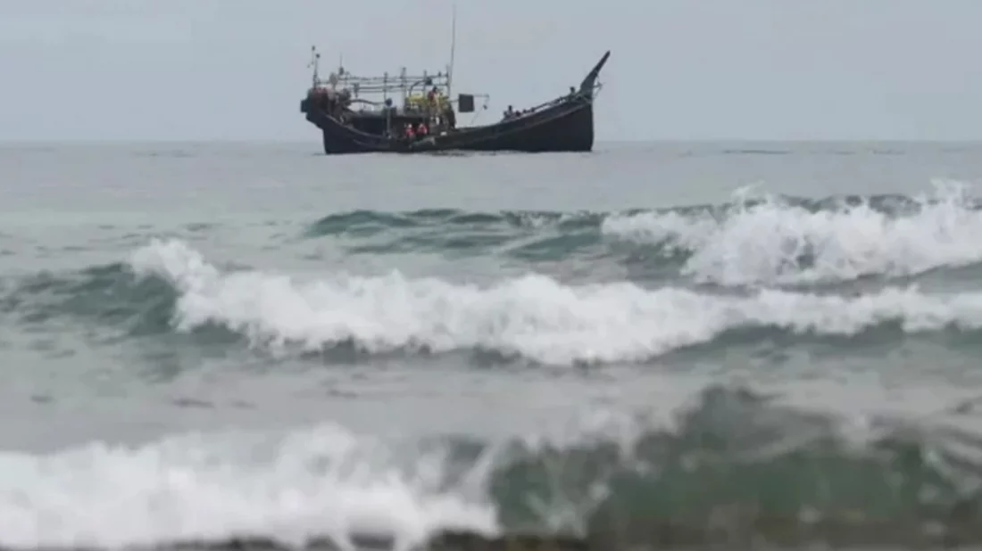 উখিয়ায় সাগরপাড় থেকে তিনটি মরদেহ উদ্ধার