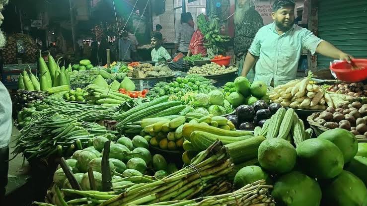জ্বালানি তেলের দামবৃদ্ধিতে বেড়েছে সবজির দাম
