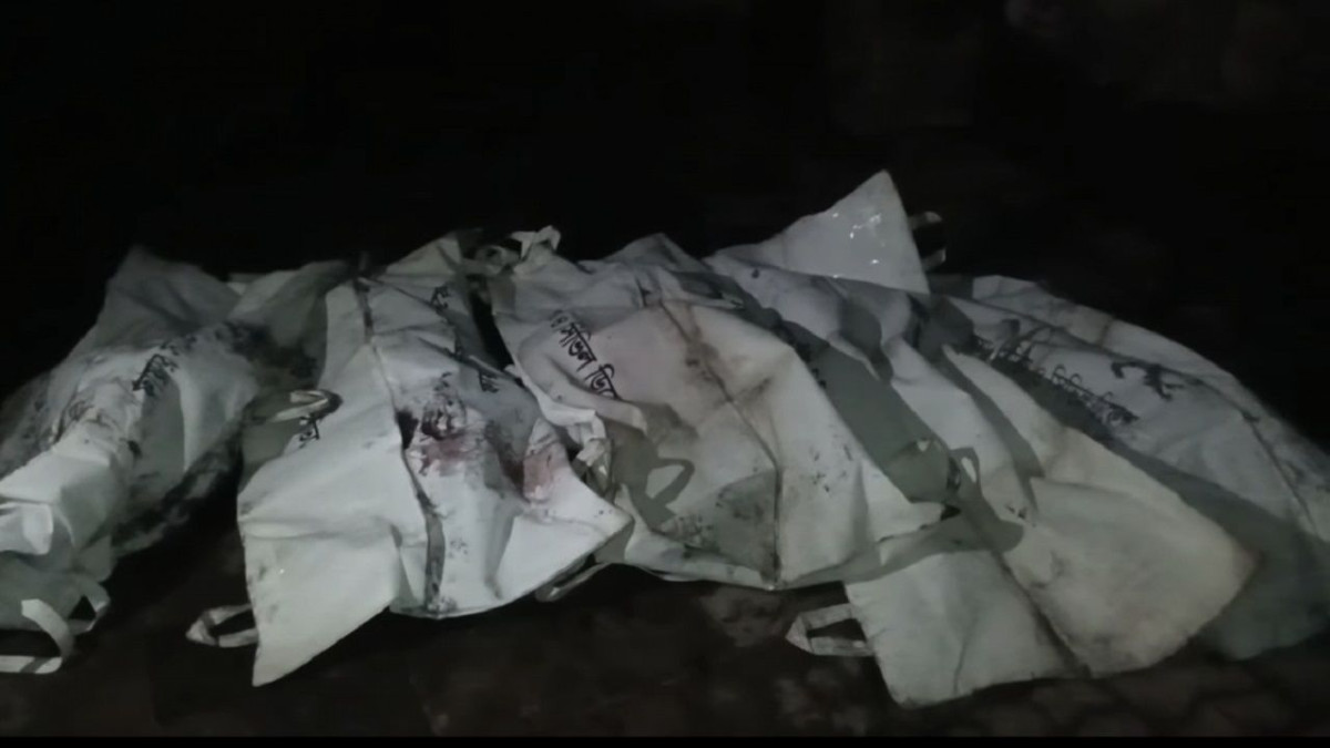 আশুলিয়ায় কারখানায় লরিতে রাখা গ্যাস সিলিন্ডার বিস্ফোরণে নিহত ৬
