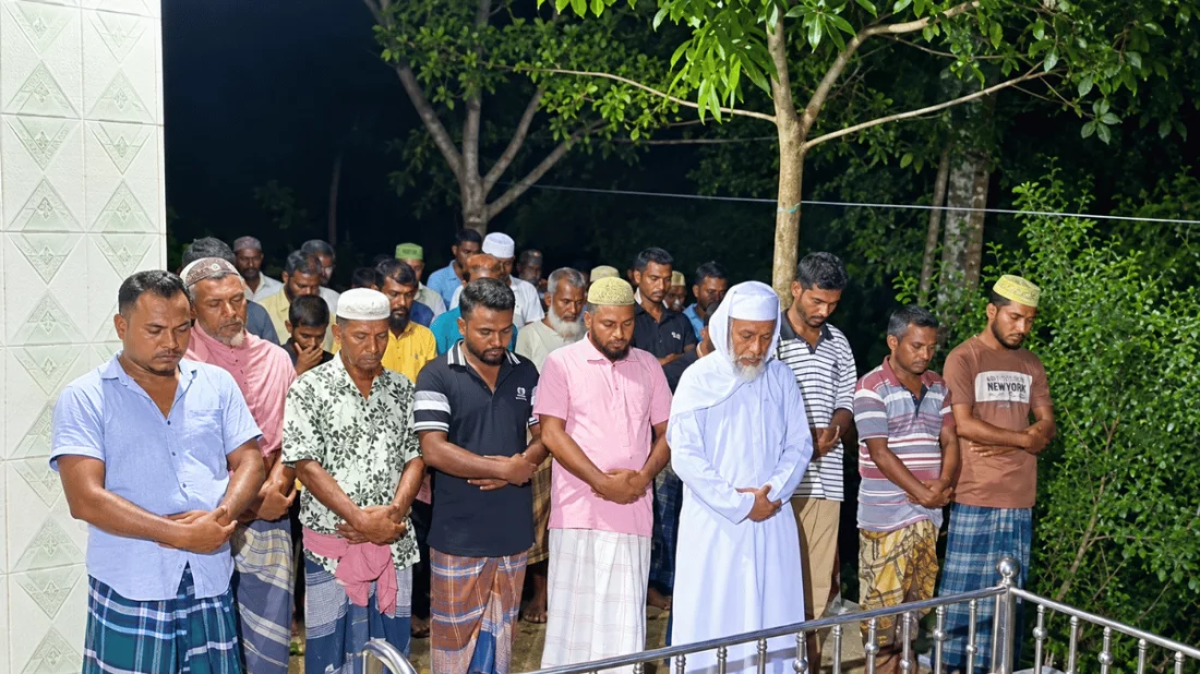 সাতক্ষীরায় এমপি নজরুলের দ্বিতীয় স্ত্রীর দাফন সম্পন্ন