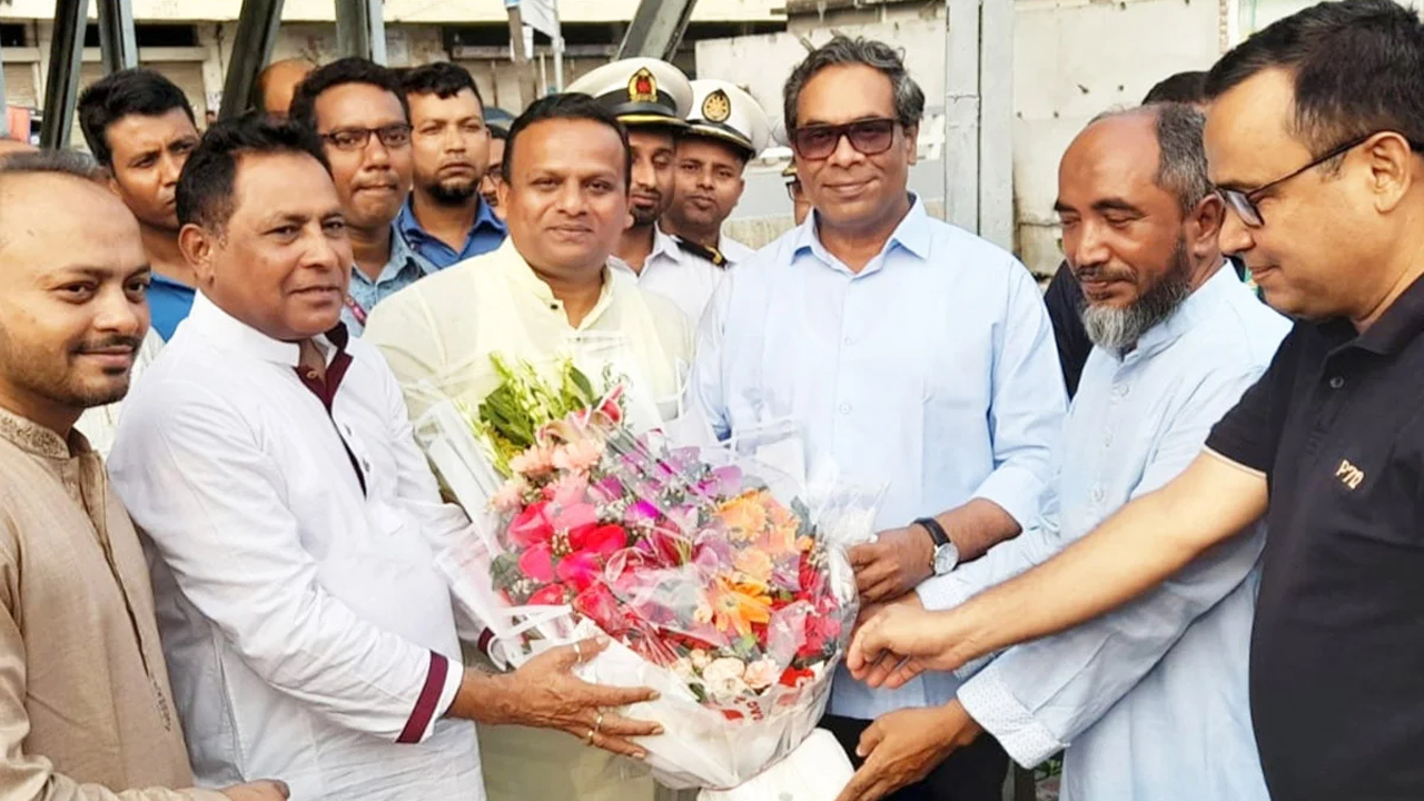 ভাসমান হাসপাতালে রূপান্তর হচ্ছে বিআইডব্লিউটিসির জাহাজ