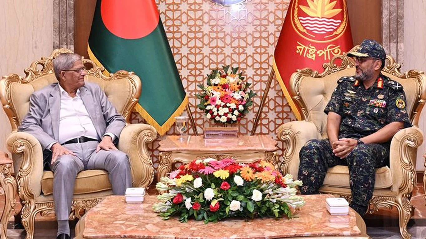 রাষ্ট্রপতির সাথে আনসার ও ভিডিপি মহাপরিচালকের সাক্ষাৎ