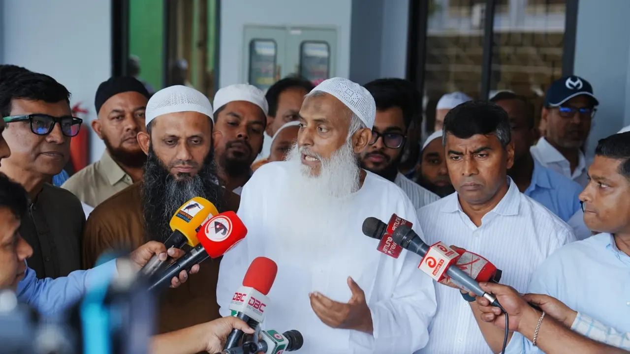 হাজিদের উদ্বৃত্ত টাকা ব্যাংক অ্যাকাউন্টে ফেরত যাবে: ধর্মমন্ত্রী
