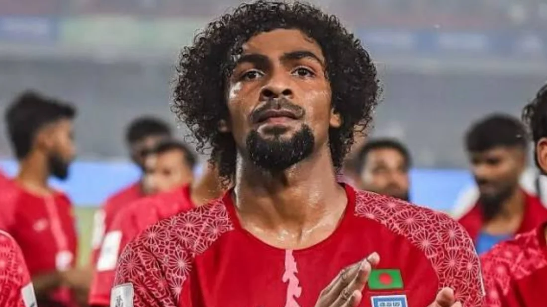 এক ম্যাচ নিষিদ্ধ হামজা চৌধুরী