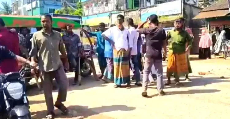 সীমান্তে বিজিবির গুলিতে যুবক নিহত, সড়ক অবরোধ করে বিক্ষোভ