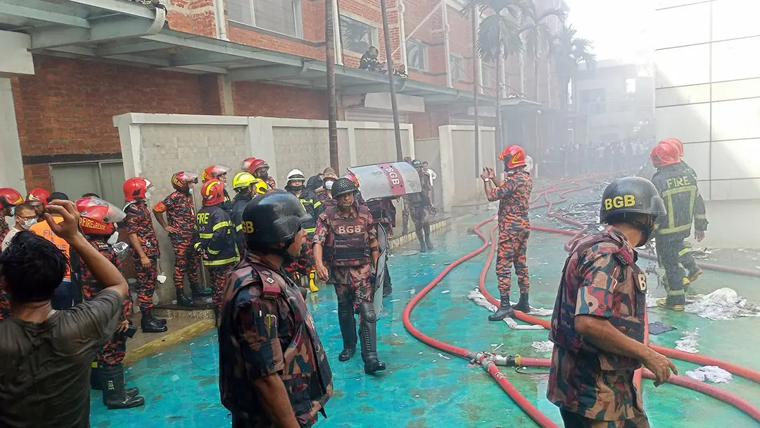 ৪ ঘণ্টা পর টঙ্গীর ওষুধ কারখানার আগুন নিয়ন্ত্রণে