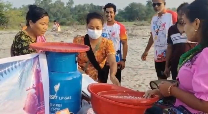 কুয়াকাটায় বিচ ম্যারাথন ও পিঠা উৎসব অনুষ্ঠিত