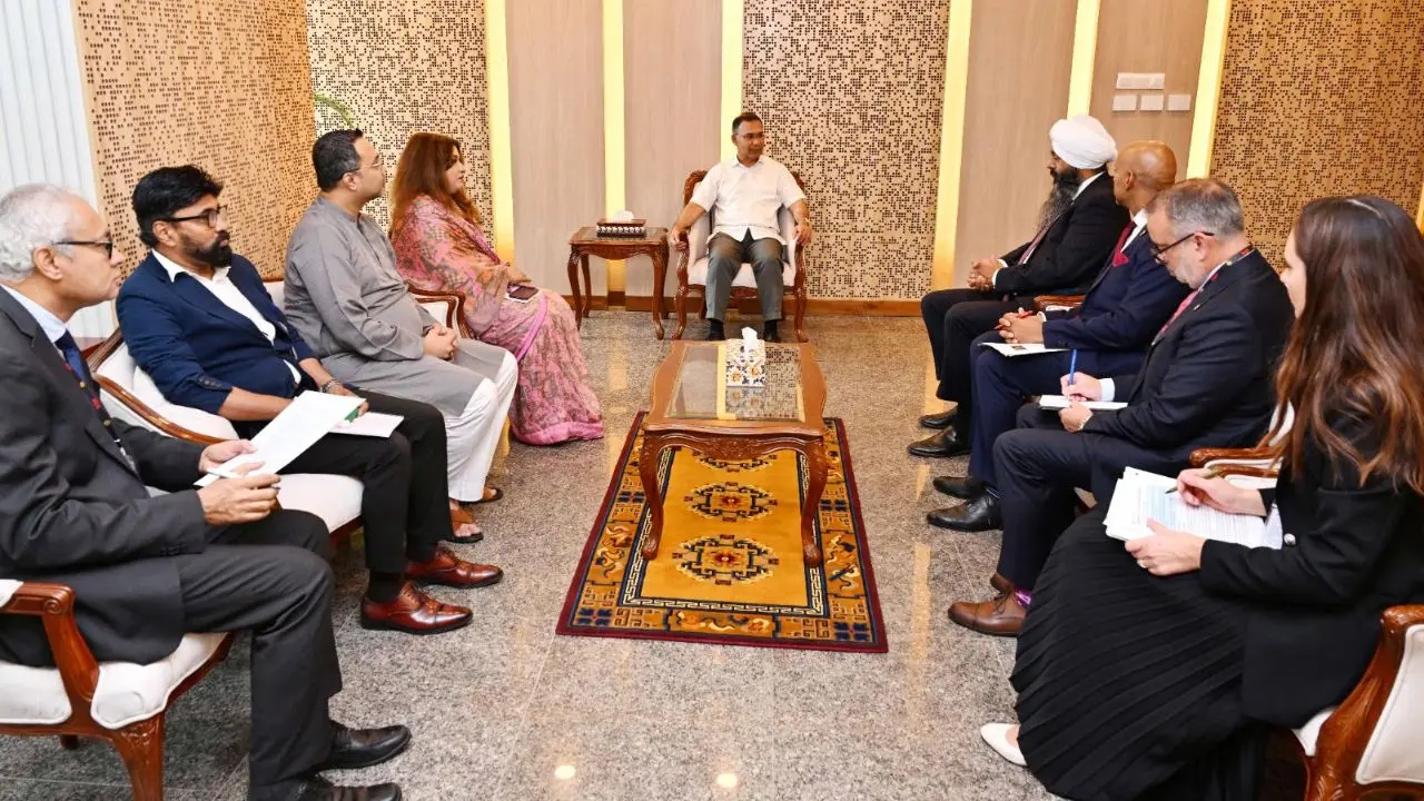 প্রধানমন্ত্রীর সঙ্গে কানাডার আন্তর্জাতিক উন্নয়ন প্রতিমন্ত্রীর সাক্ষাৎ
