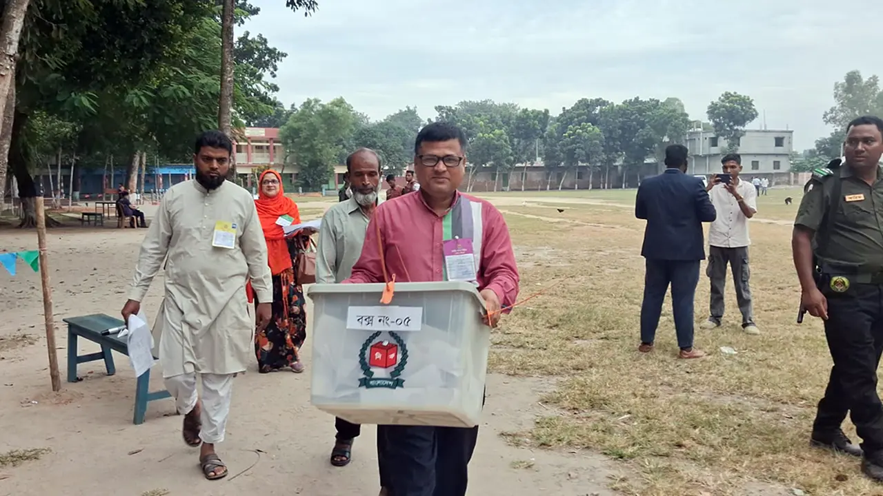 শান্তিপূর্ণভাবে শেষ হলো ঠাকুরগাঁওয়ের উপনির্বাচনের ভোটগ্রহণ, চলছে গণনা