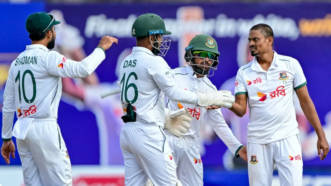 জয়ের জন্য ৩ উইকেট দরকার বাংলাদেশের